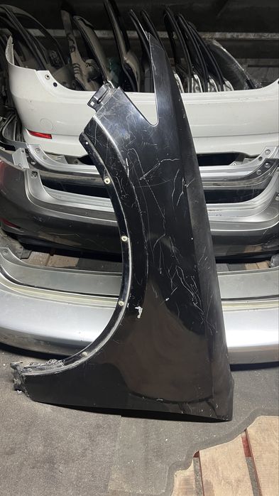 Переднее крыло Инфинити FX35