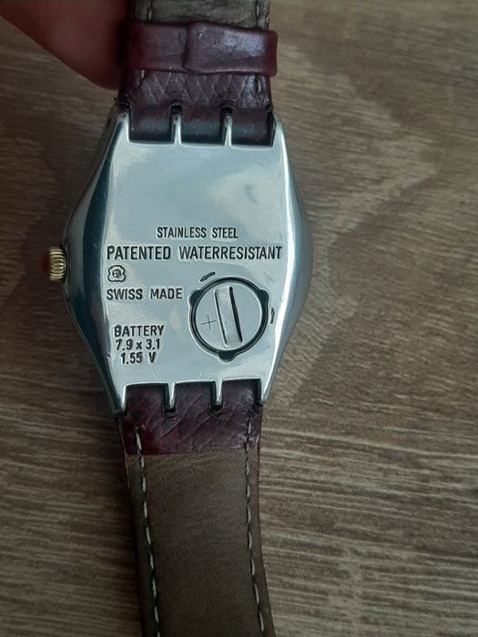 Ceas Swatch Irony Lady "Red Pearl" - Mecanism Quartz Elvețian