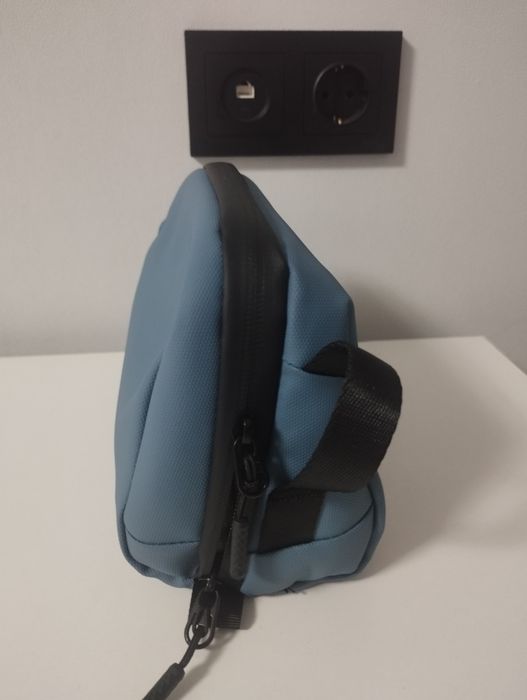 Продам мужскую косметичку