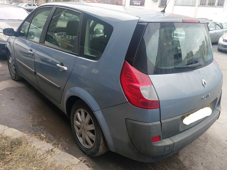 На Части Рено Сценик Renault Scenic 7 места