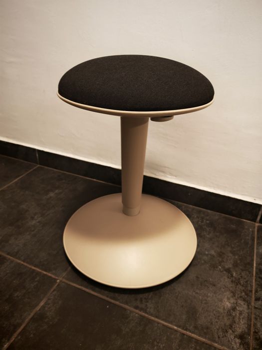 Scaun inalt reglabil pentru birou