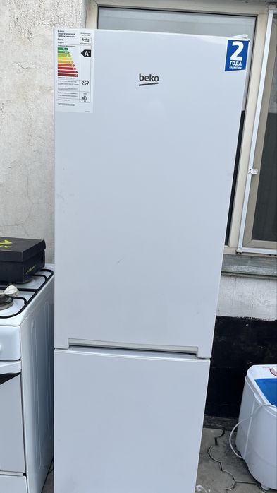 Продам холодильник