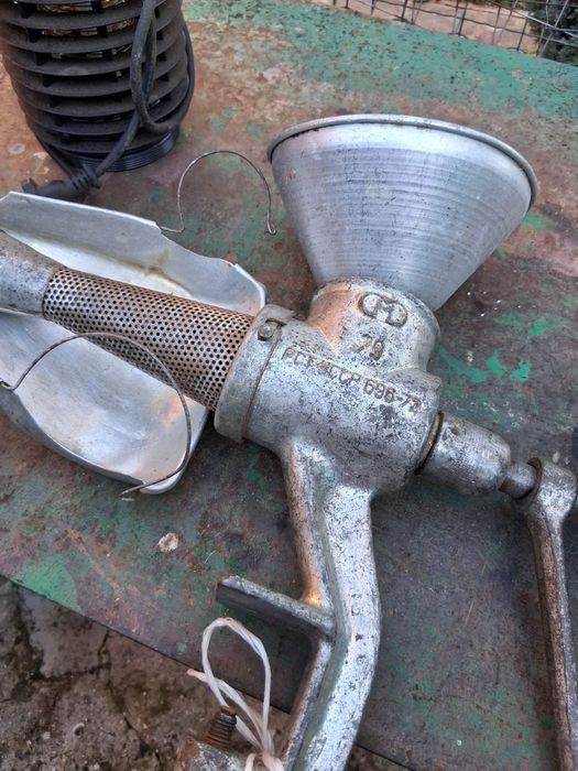 Мелачка за домати