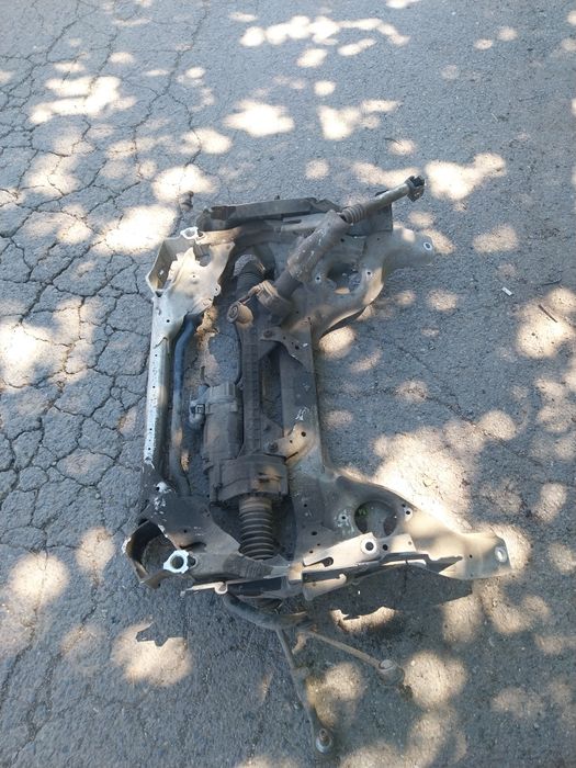 Продавам Преден мост (магаре) БМВ/BMW E81 E87 E90 E91 E92 E93