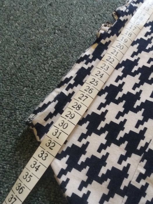 Пола H&M - размер М - 20 лв