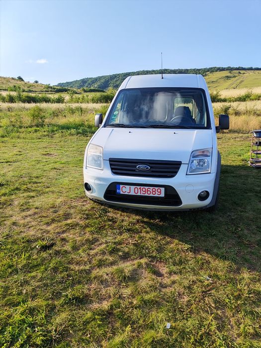 Vând dubita ford