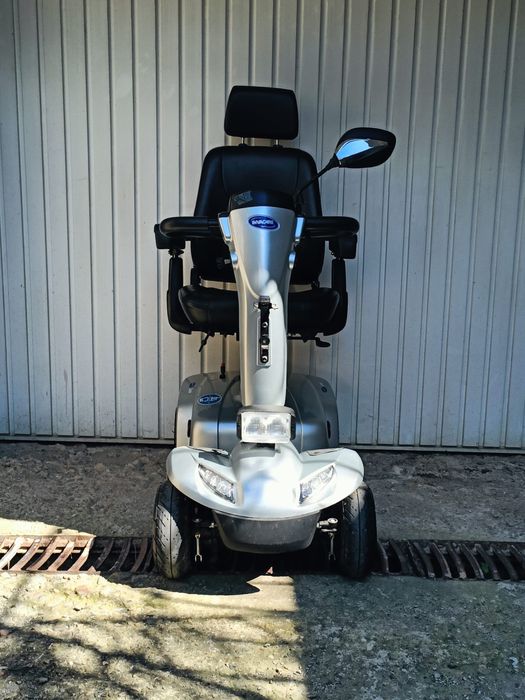 Scuter carucior tricicleta carut scaun electric dizabilitati handicap