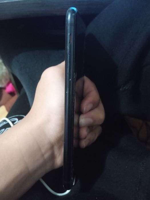 iPhone  se разбит экран