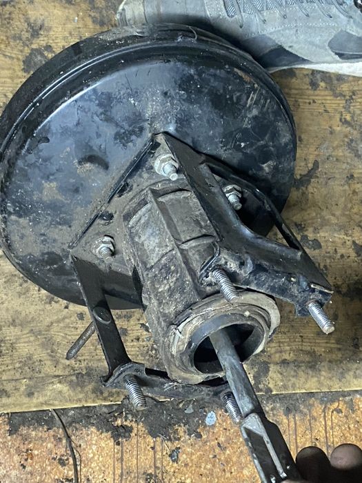 Вакумник тормозной , нива оригинал