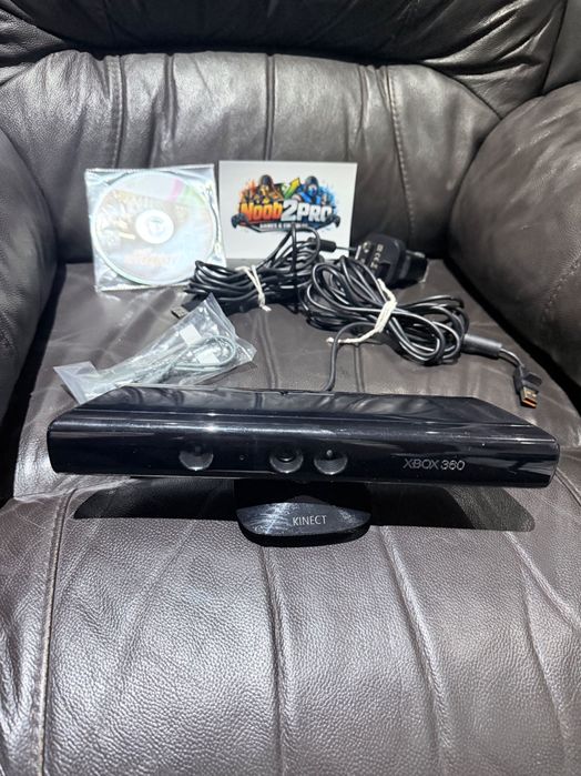 Xbox 360 S – комплект с Kinect + игри