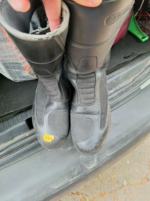 Vand ghete moto din piele