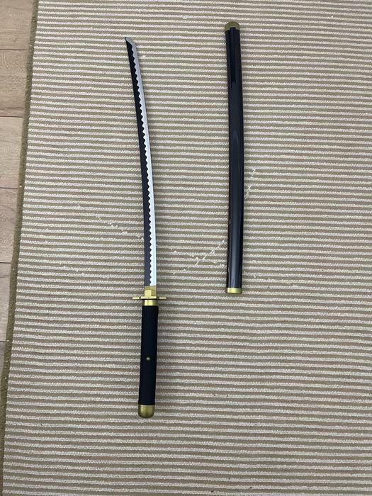 продам катану черно золотистую