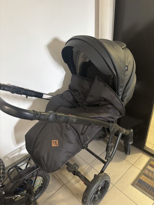 Продам коляску anex