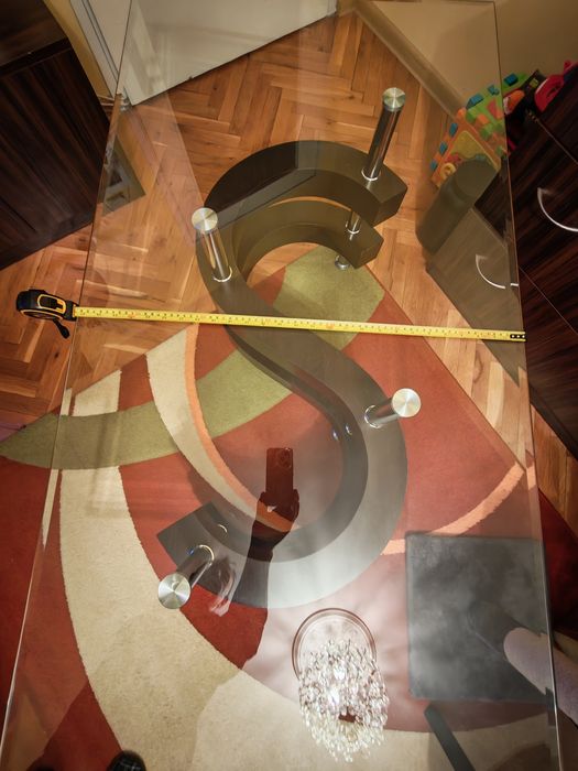 Стъклена Холна маса