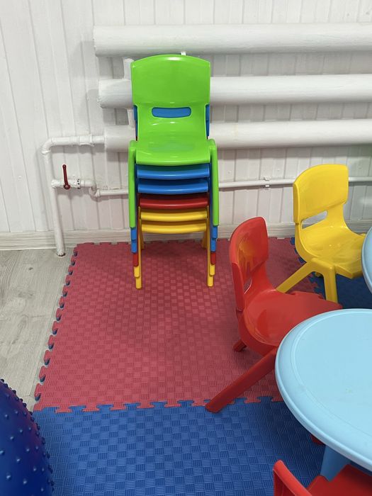 Стол со стульями детский
