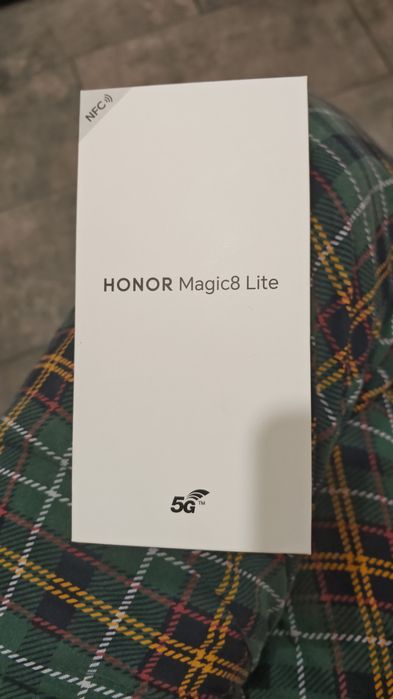 De vânzare Honor Magic8 Lite  256gb  RAM 8gb culoare  forest green