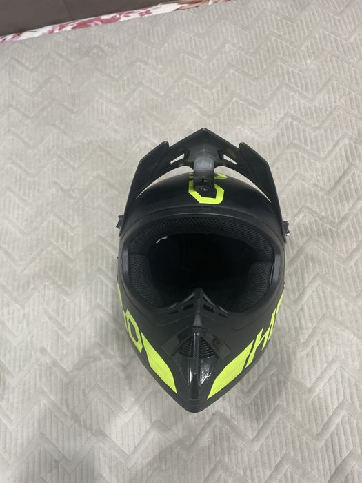 Продаю шлем в подарок очки для него