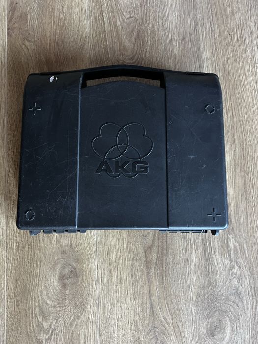 AKG sr450 безжичен мокрофон