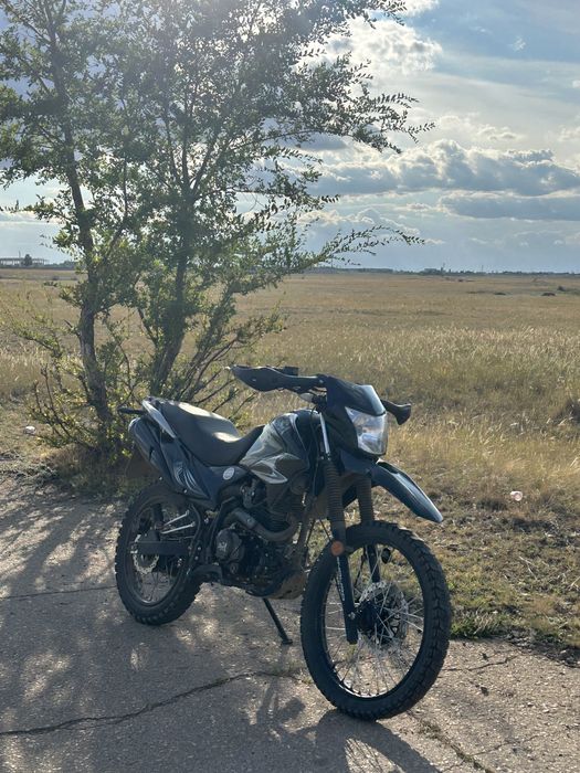 Продам мотоцикл эндуро