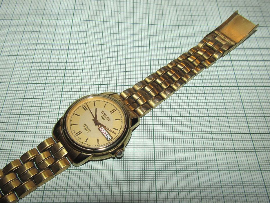 Мъжки швейцарски самонавиващ часовник Tissot