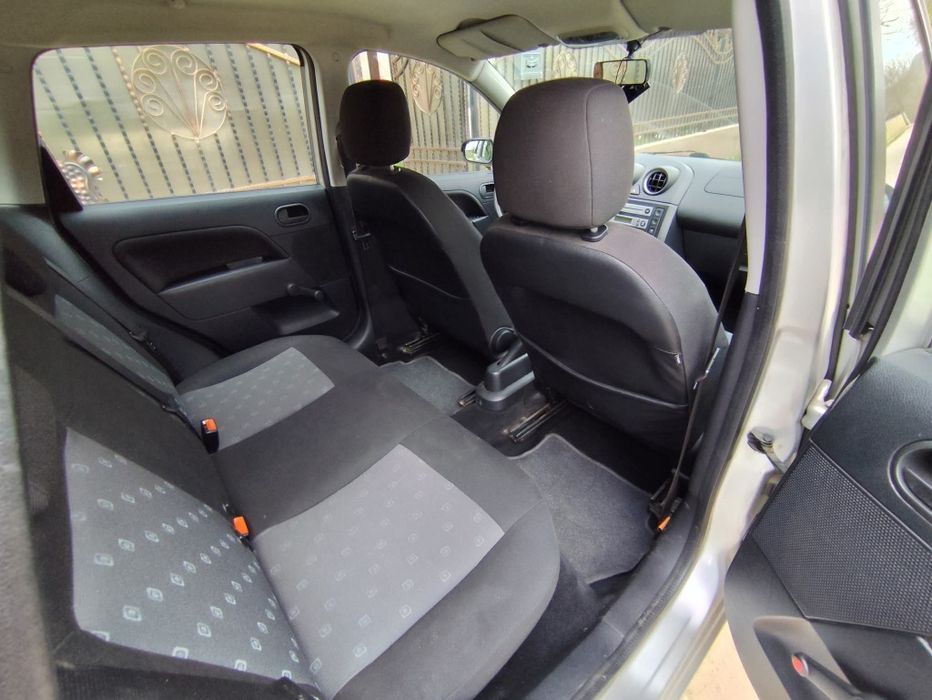 Ford Fiesta  2004
