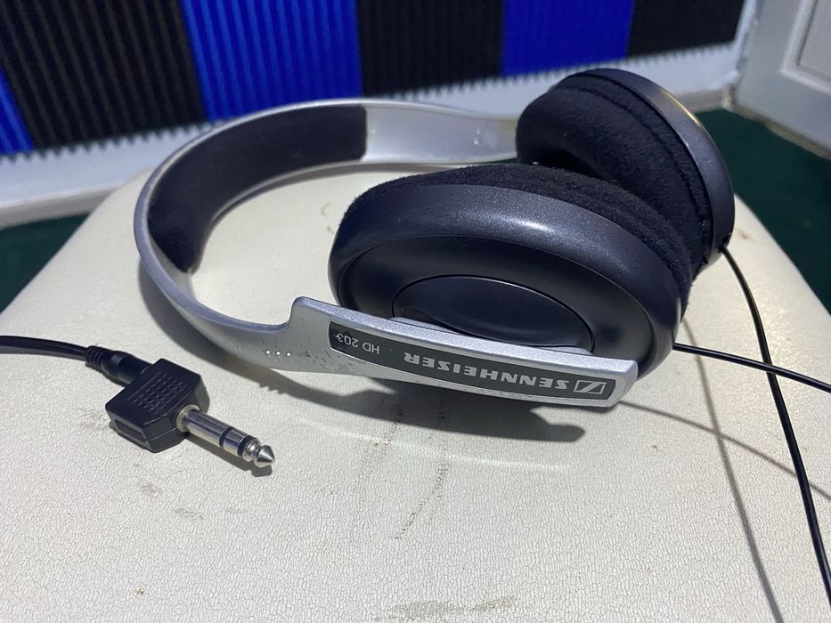 Sennheiser HD 203