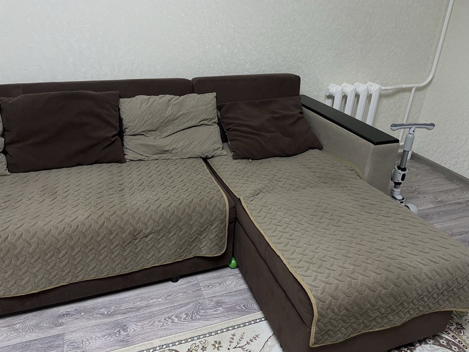 Продам большой диван
