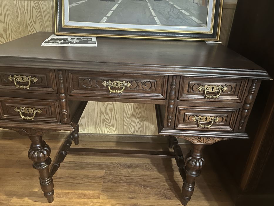 Продам письменный стол