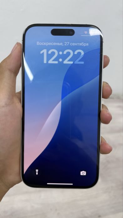 iPhone 16 белыйй