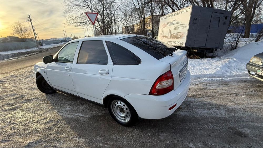 Продам Приора 2011 год цен 650 000 тг