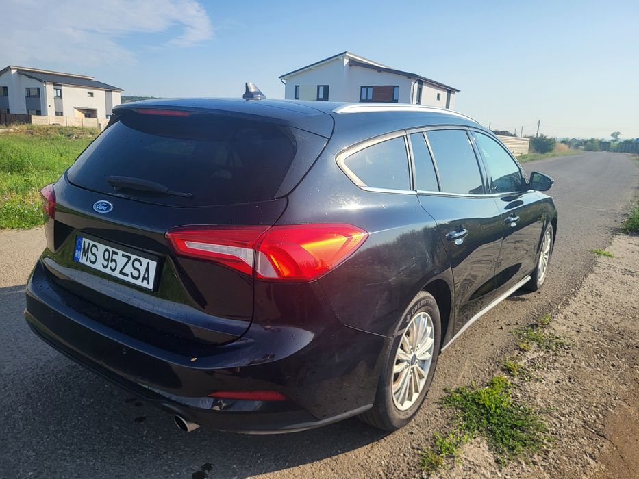 Ford Focus MK4 1.5EcoBoost 120 CP, cutie automată