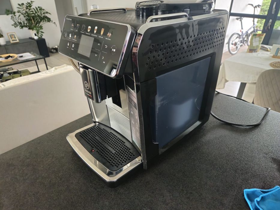 Esspresor automat Philips Saeco GranAroma cu filtre aquaclean incluse