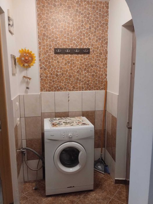 Garsonieră chirie intrare în Obcini