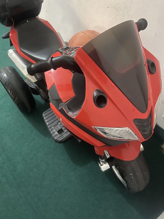 Машинка на пульте