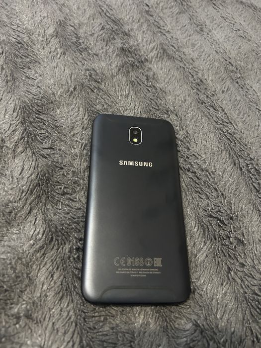Продам смартфон Samsung j5
