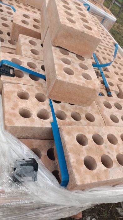Продам кирпичи облицовочные