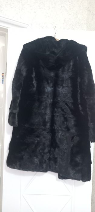 Продам шубу норковую