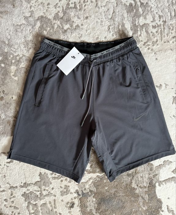 Pantaloni Scurti Barbat Nike