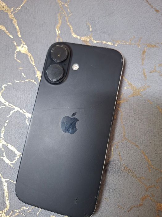 Iphone 16  на 256 гигабайт