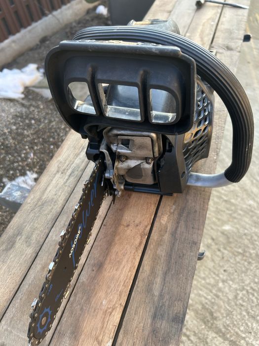 Vând drujbă McCULLOCH