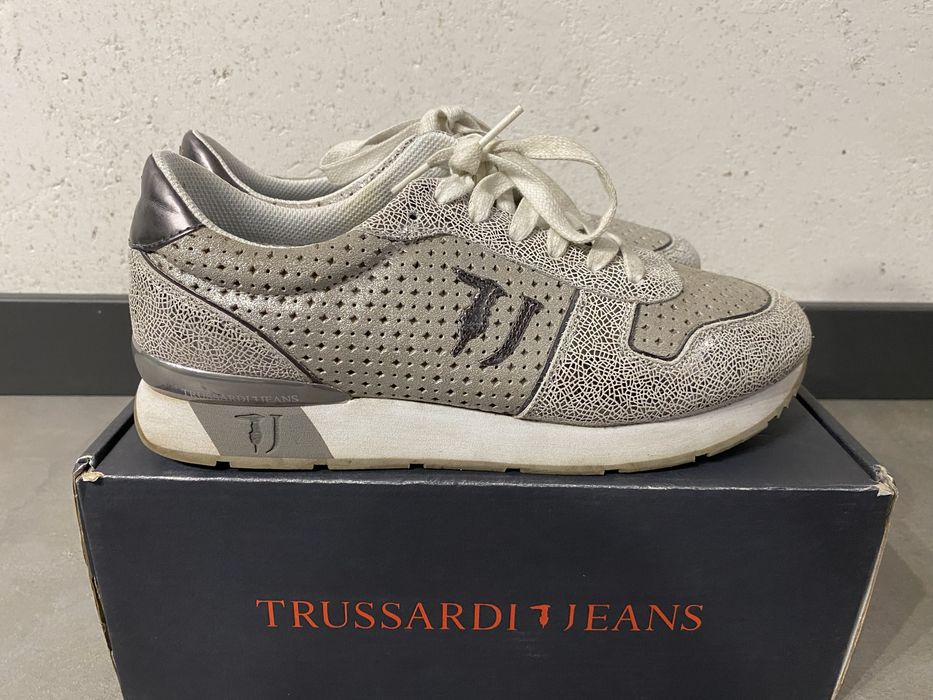 Оригинални обувки TRUSSARDI JEANS, размер 40