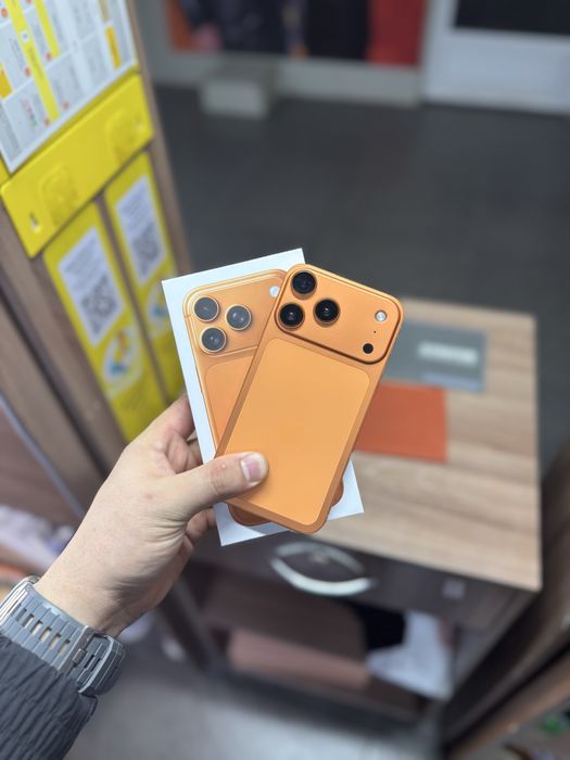 iPhone XR в корпусе 17 pro