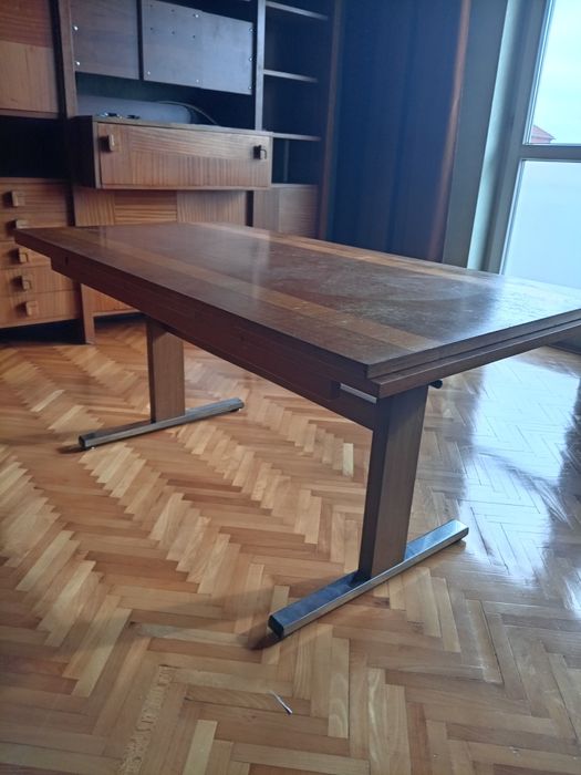 Vând Mese extensibile impecabile