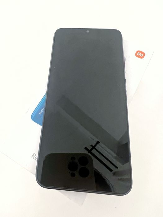 Смартфон Redmi продам черный