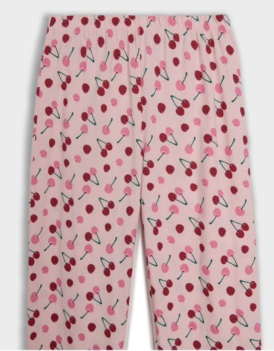 НОВИ Детски пижами и нощница за момиче на SINSAY