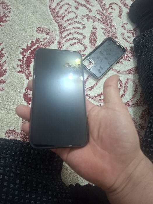 Айфон 11 в идиялном состоянии