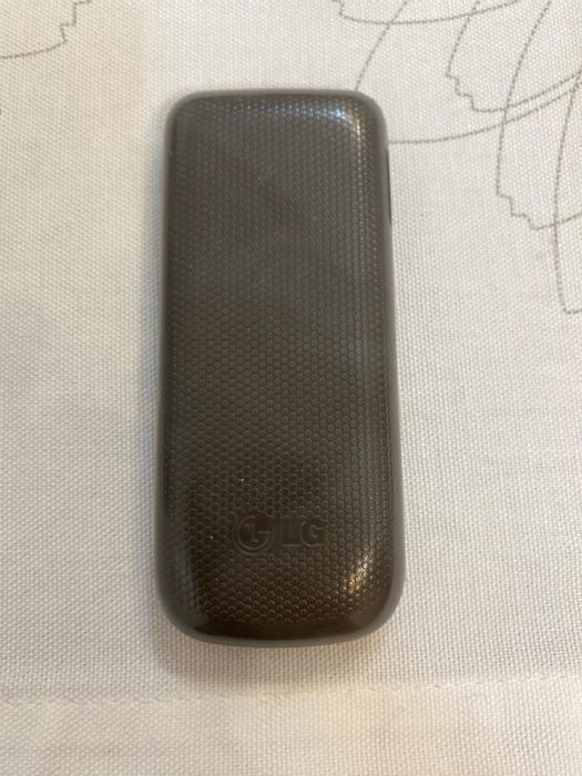 Продам телефон LG-A100