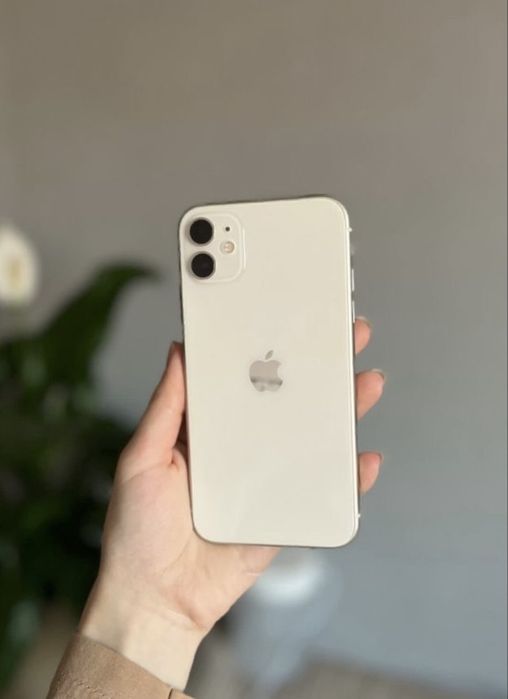 Айфон 11 64gb 90% в идеальном состоянии