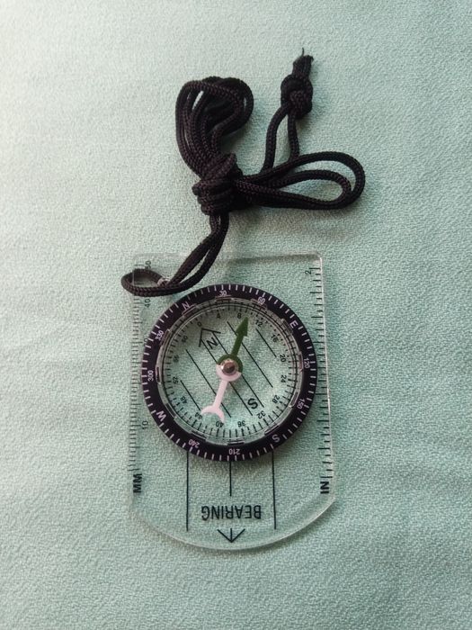 Компас на връвчица