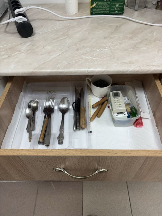 Продается кухонный шкаф